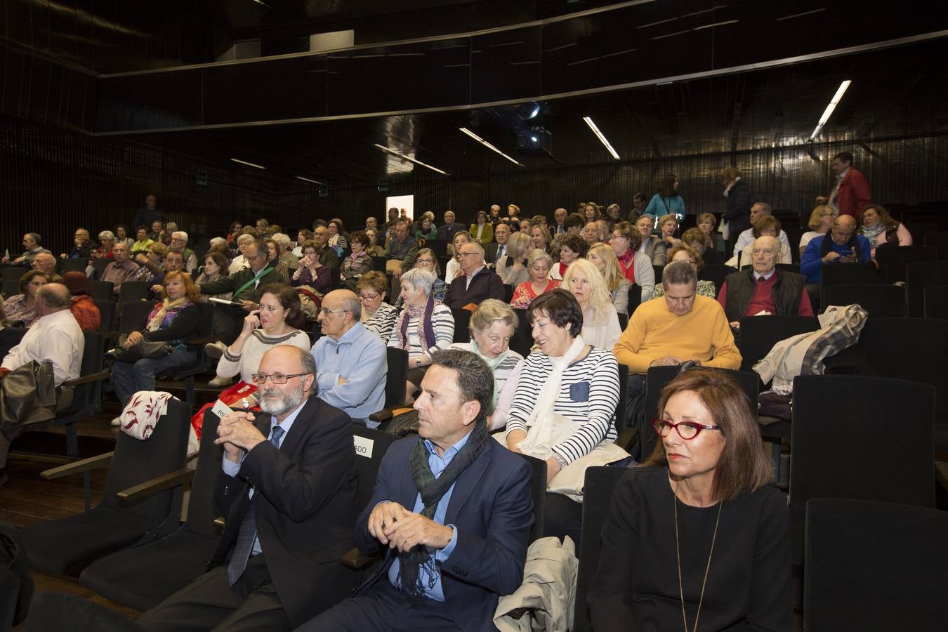 Con 68 euros al mes por paciente la cirugía protésica devuelve la calidad de vida