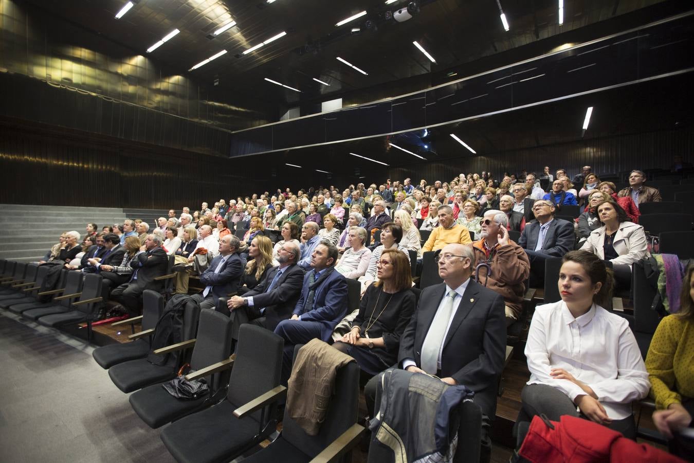 Con 68 euros al mes por paciente la cirugía protésica devuelve la calidad de vida