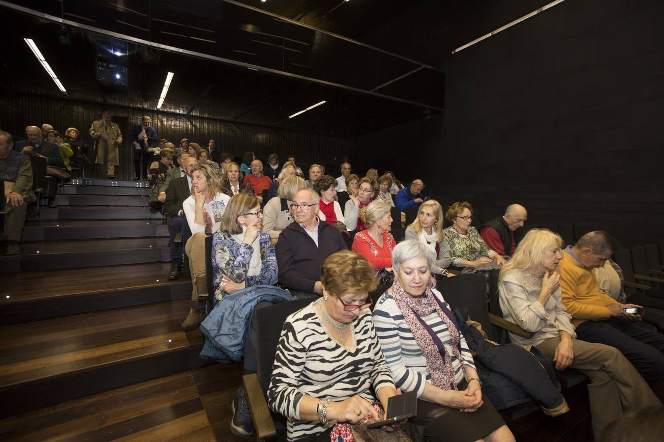 Con 68 euros al mes por paciente la cirugía protésica devuelve la calidad de vida