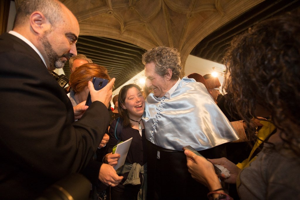 Miguel Ríos reivindica el papel de la universidad para formar ciudadanos críticos