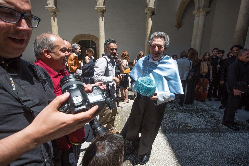 Miguel Ríos reivindica el papel de la universidad para formar ciudadanos críticos