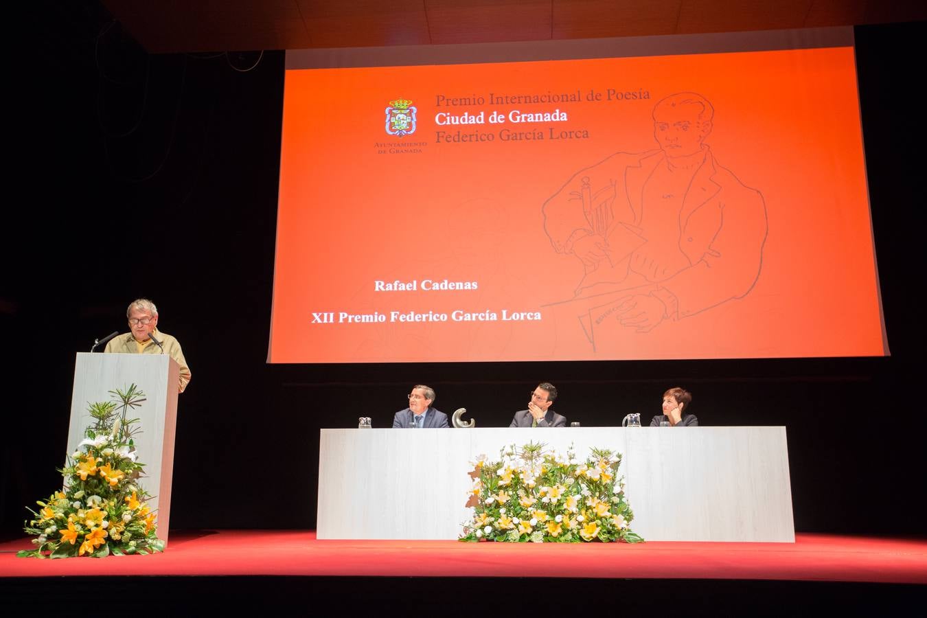 Rafael Cadenas recibe el Premio Lorca de poesía