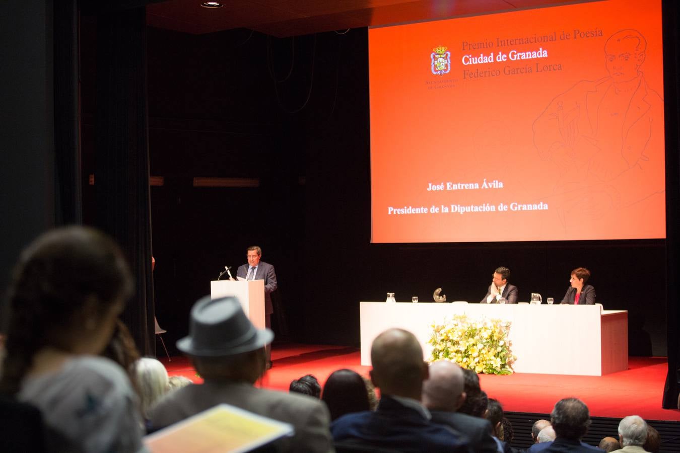 Rafael Cadenas recibe el Premio Lorca de poesía