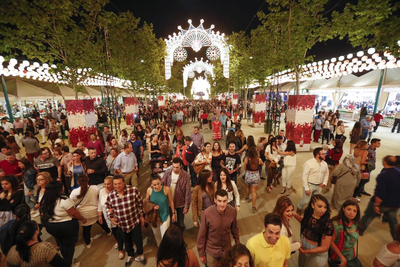 Granada enciende siete días de feria
