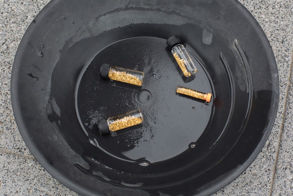 ¿Cómo se busca oro en el río Genil?