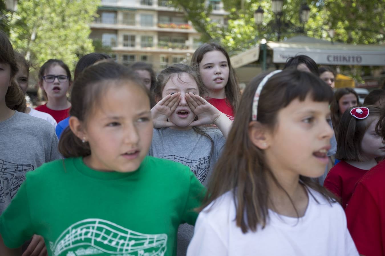 Con la música a otra plaza