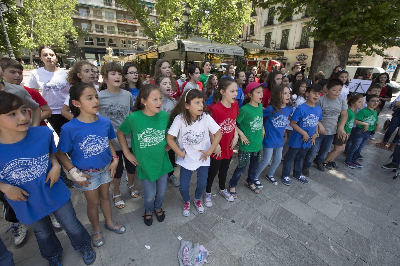 Con la música a otra plaza