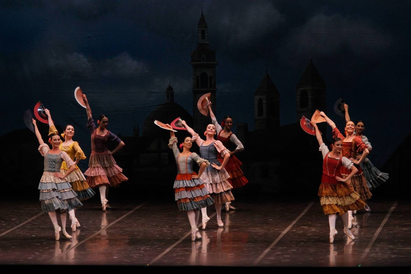 La Compañía Nacional de Danza deslumbra en el Festival