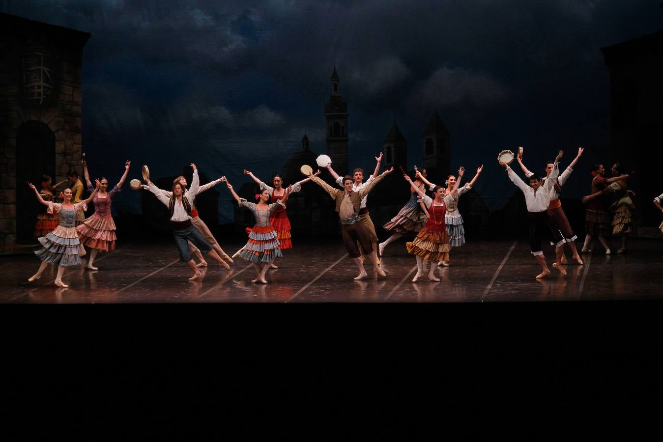 La Compañía Nacional de Danza deslumbra en el Festival