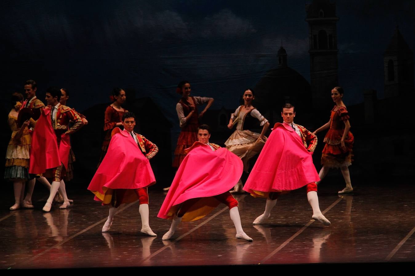 La Compañía Nacional de Danza deslumbra en el Festival