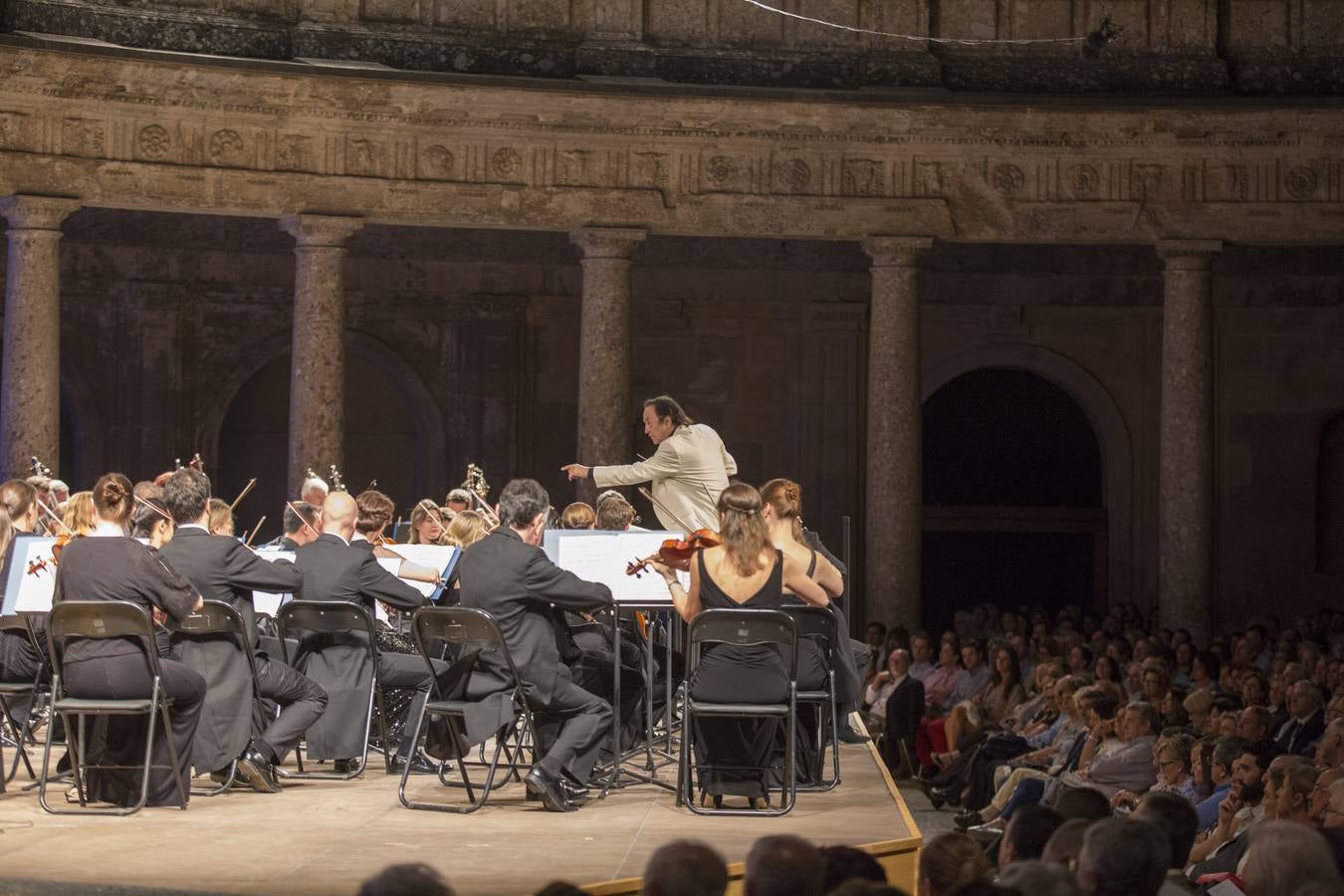 Un Jardín para el paseo de Falla con sus amigos
