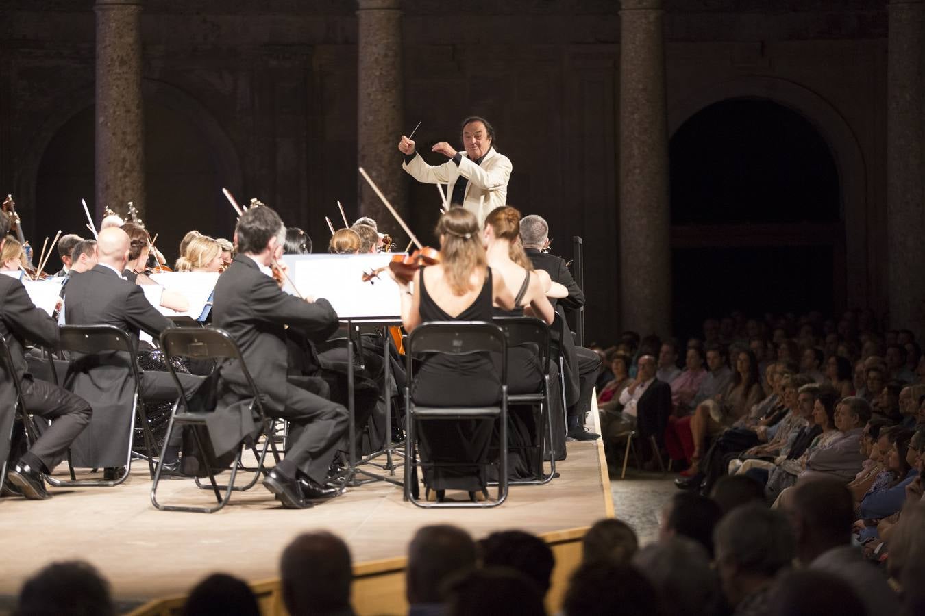 Un Jardín para el paseo de Falla con sus amigos