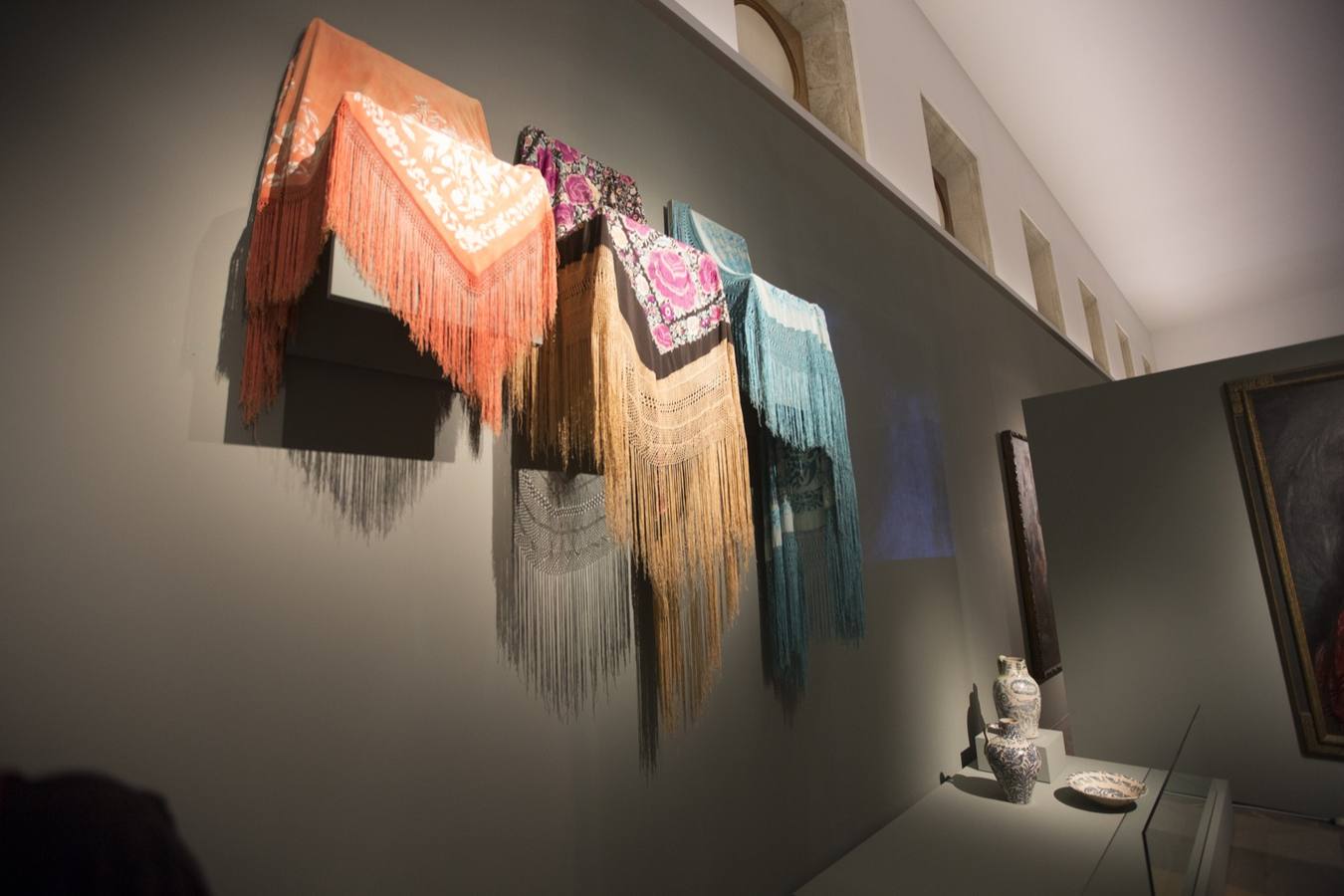 Una muestra repasa con 150 piezas las casi tres décadas de amistad de Zuloaga y Falla