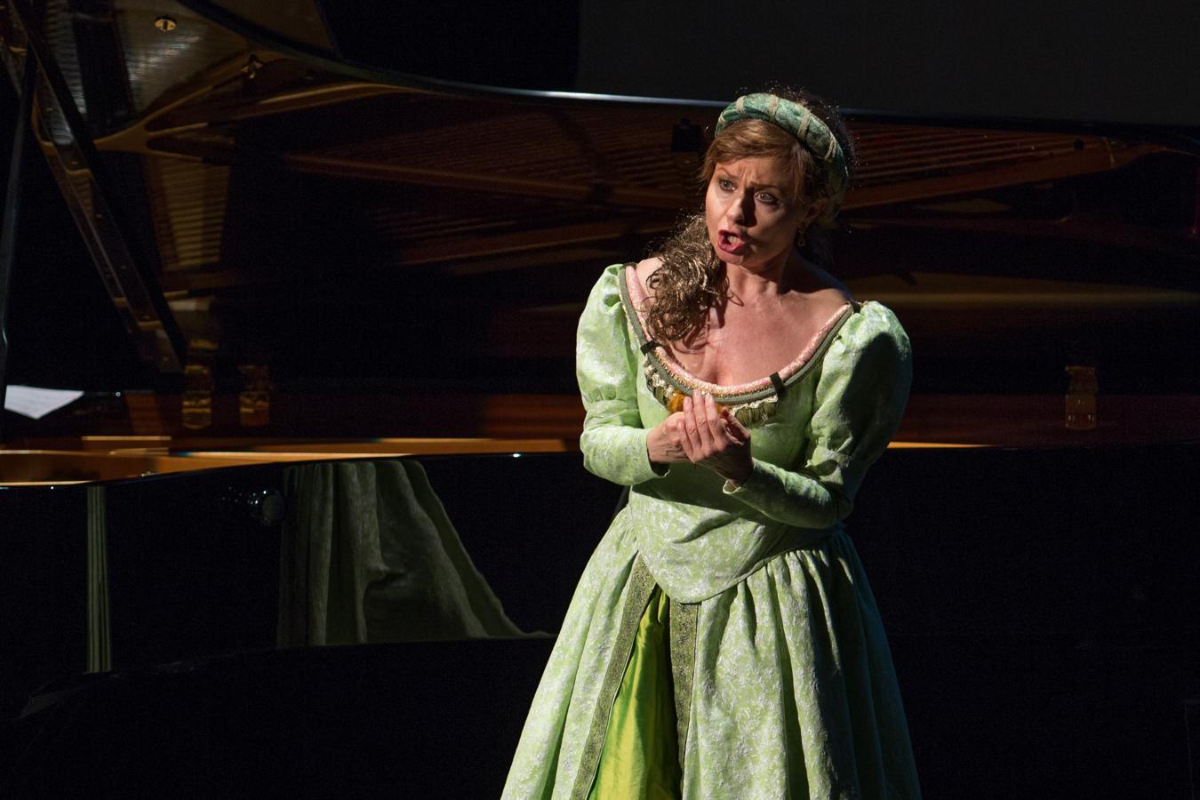 Cervantes, en femenino plural