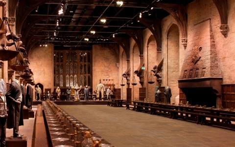 ¿Quieres desayunar en el castillo de Hogwarts  con Harry Potter?