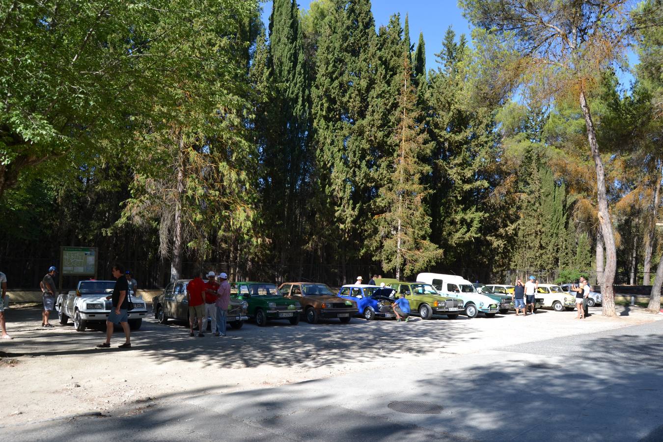 III concentración de coches clásicos en Cacín
