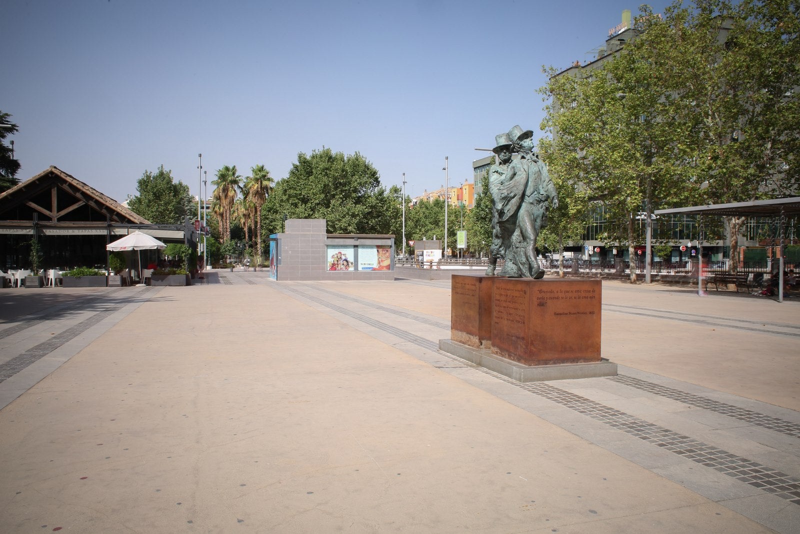 Granada se vacía en el puente de agosto