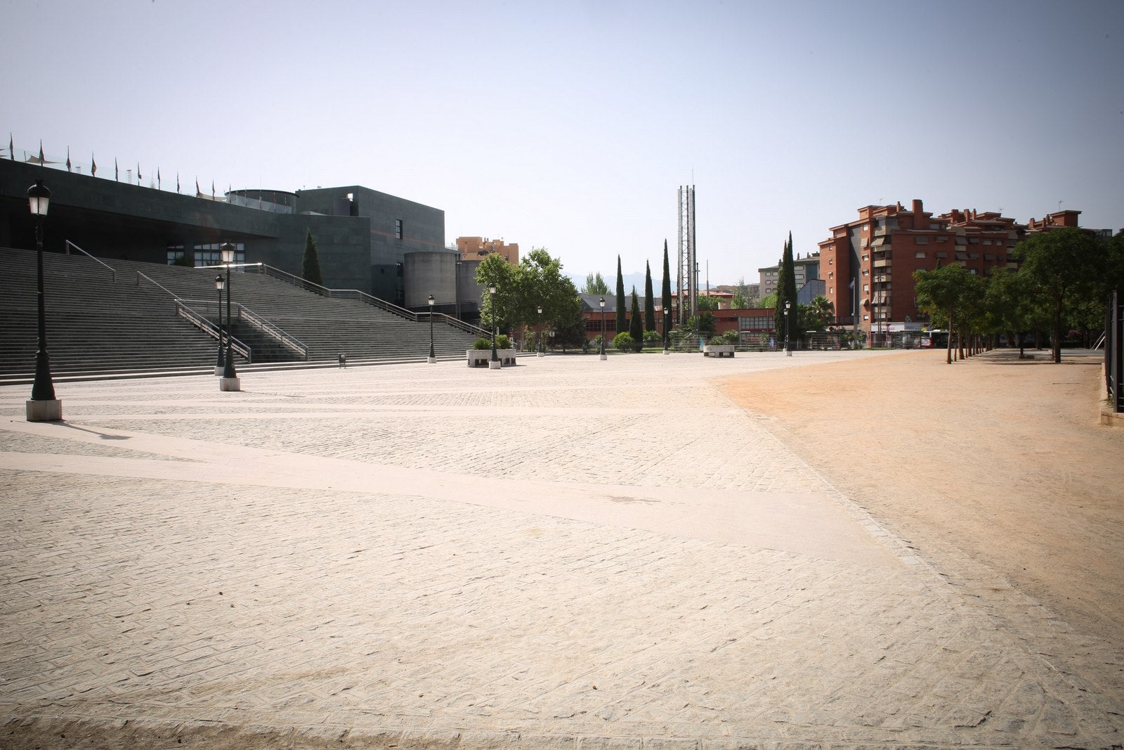 Granada se vacía en el puente de agosto