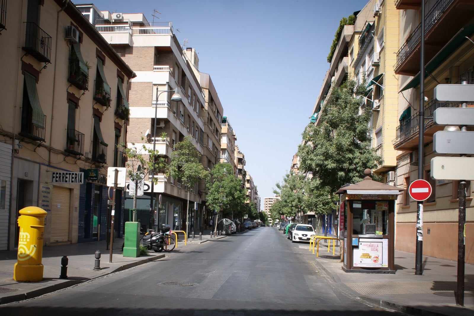 Granada se vacía en el puente de agosto