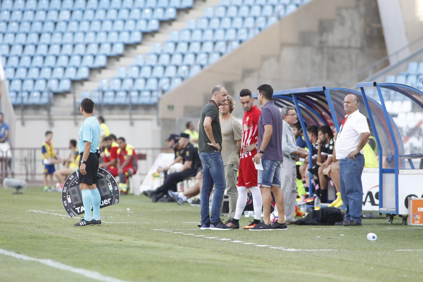 El Almería tumba al Rayo por efectividad