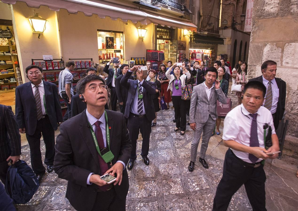 Mandatarios chinos visitan Granada