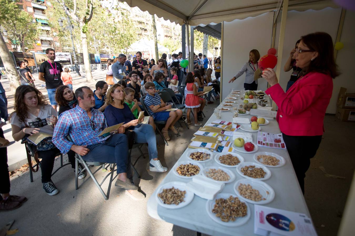 La ciencia sale del laboratorio y entra en el Salón