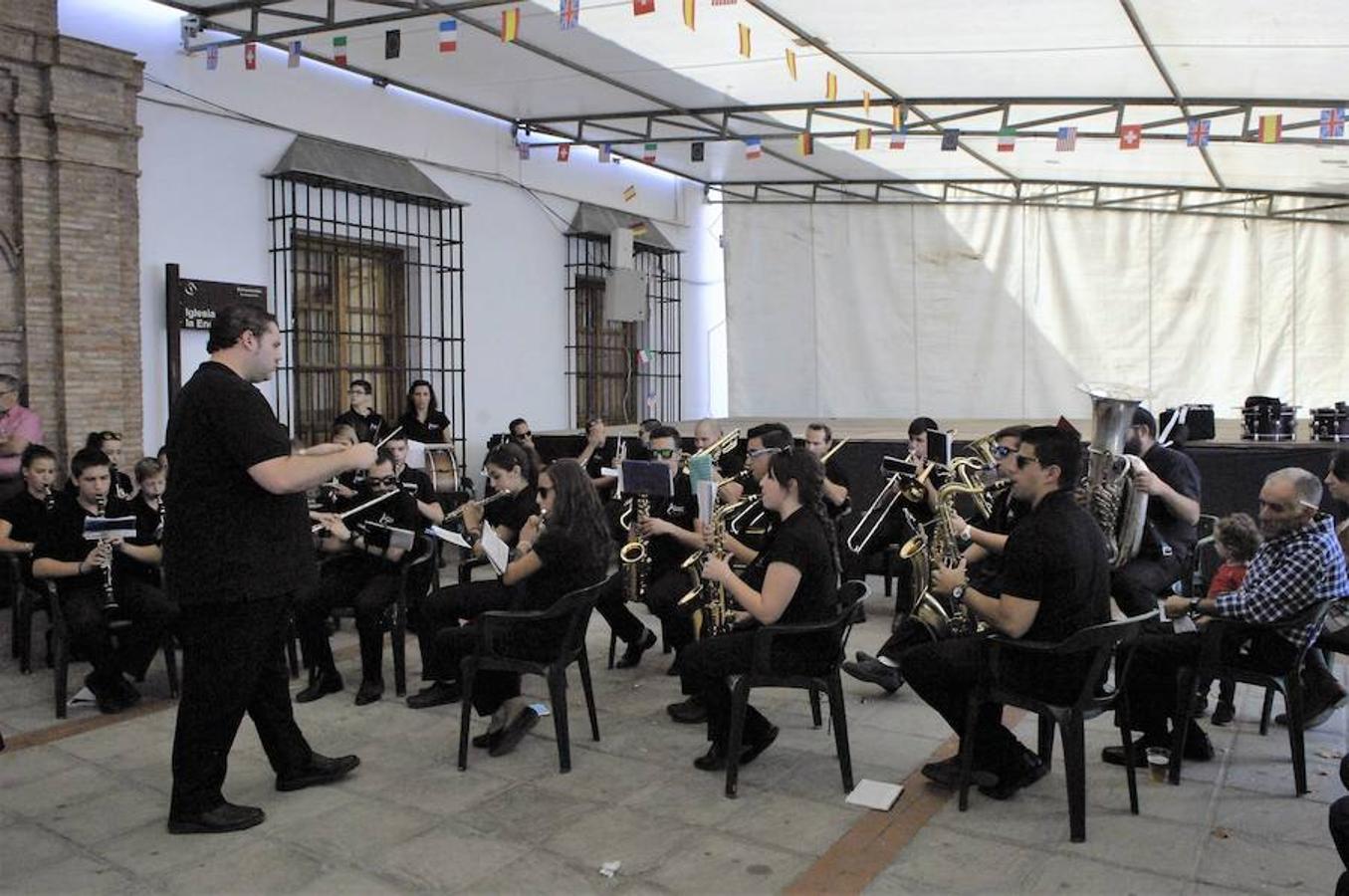 Pórtugos celebra sus fiestas por todo lo alto