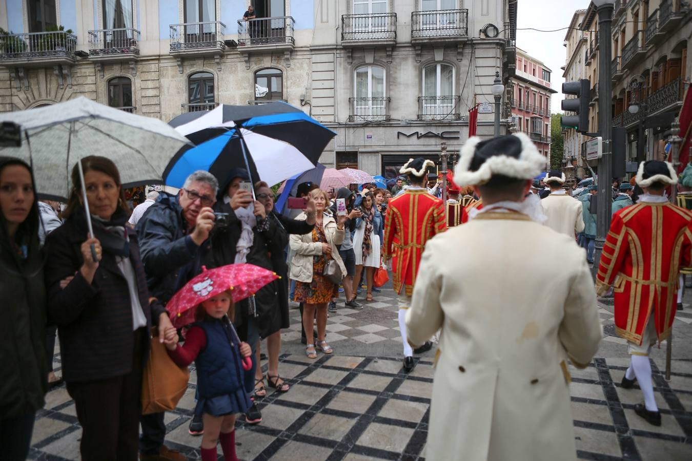 Granada celebra el día de la Fiesta Nacional de España