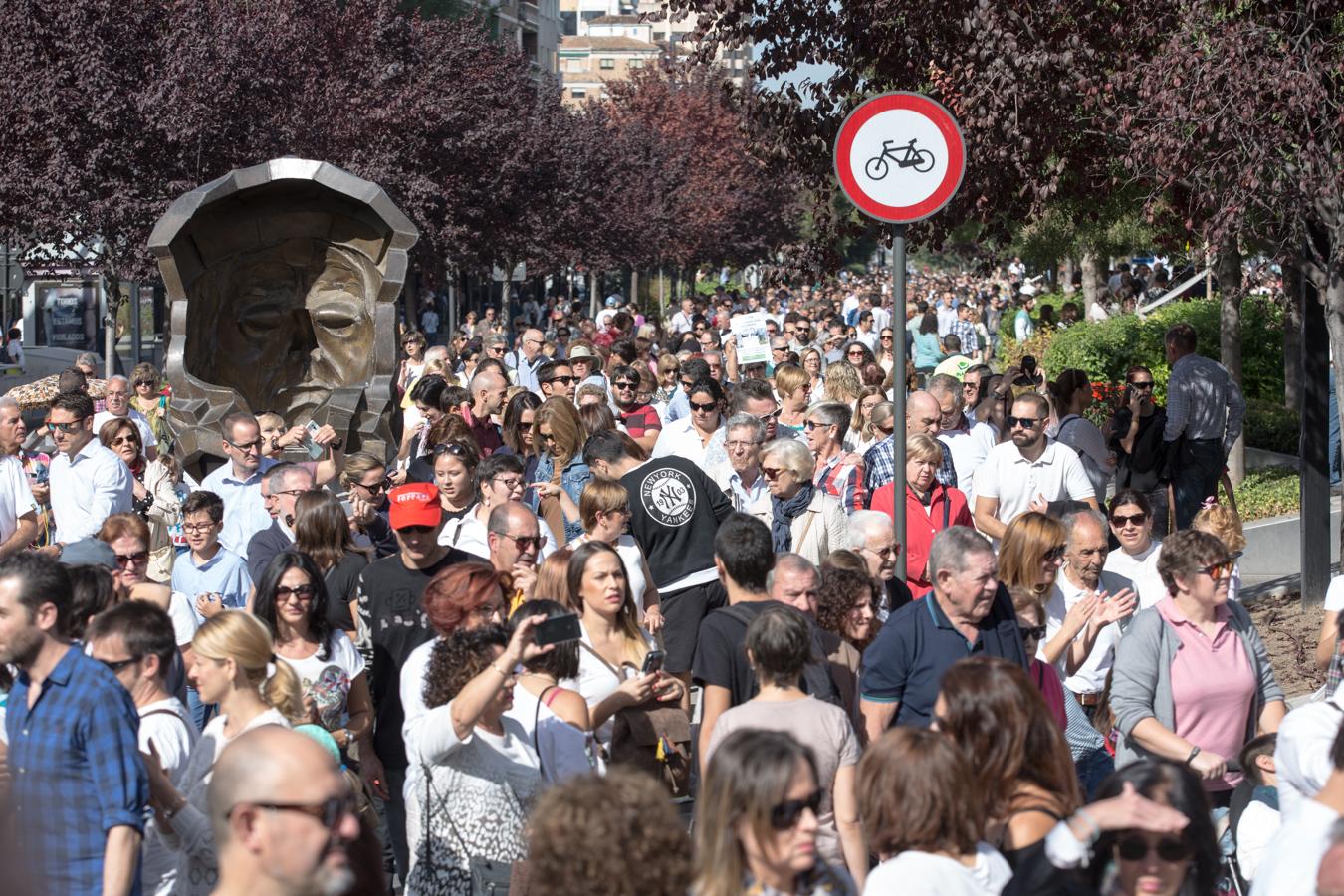 Granada se echa a la calle contra la fusión hospitalaria