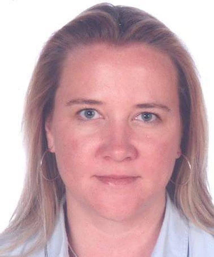 Sarah Panitzke. 42 años.. En busca y captura por HMRC por conspiración para adquirir propiedades delictivas. Panitzke era miembro veterano de un grupo criminal involucrado en fraude del IVA. Ella supervisaba las cuentas corporativas de muchas empresas mediante control remoto a través de diferentes direcciones de IP. Panitzke viajó mucho para ampliar las actividades fraudulentas, hasta lugares como Dubái, España y Andorra. Es responsable de haber blanqueado alrededor de mil millones de libras. Panitzke se fugó en mayo de 2014 antes de que terminara el juicio, y fue condenada en rebeldía. El 22 de agosto de 2013 fue condenada a ocho años de cárcel. Los otros 18 miembros del grupo criminal fueron condenados a un total de 135 años. Descripción: altura de 170 centímetros, constitución delgada, pelo castaño de tono apagado, ojos azules y acento de Yorkshire.