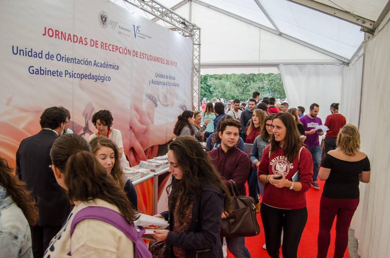 Jornada de recepción en la UGR