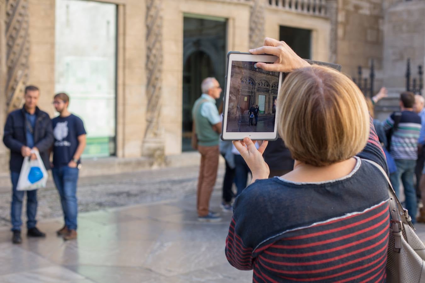 Granada, de bote en bote