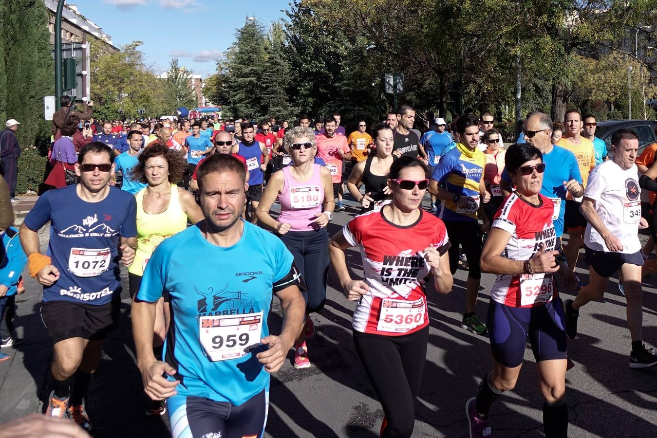 Miles de participantes en la Media Maratón de Granada