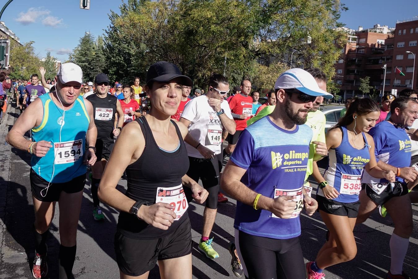 Miles de participantes en la Media Maratón de Granada