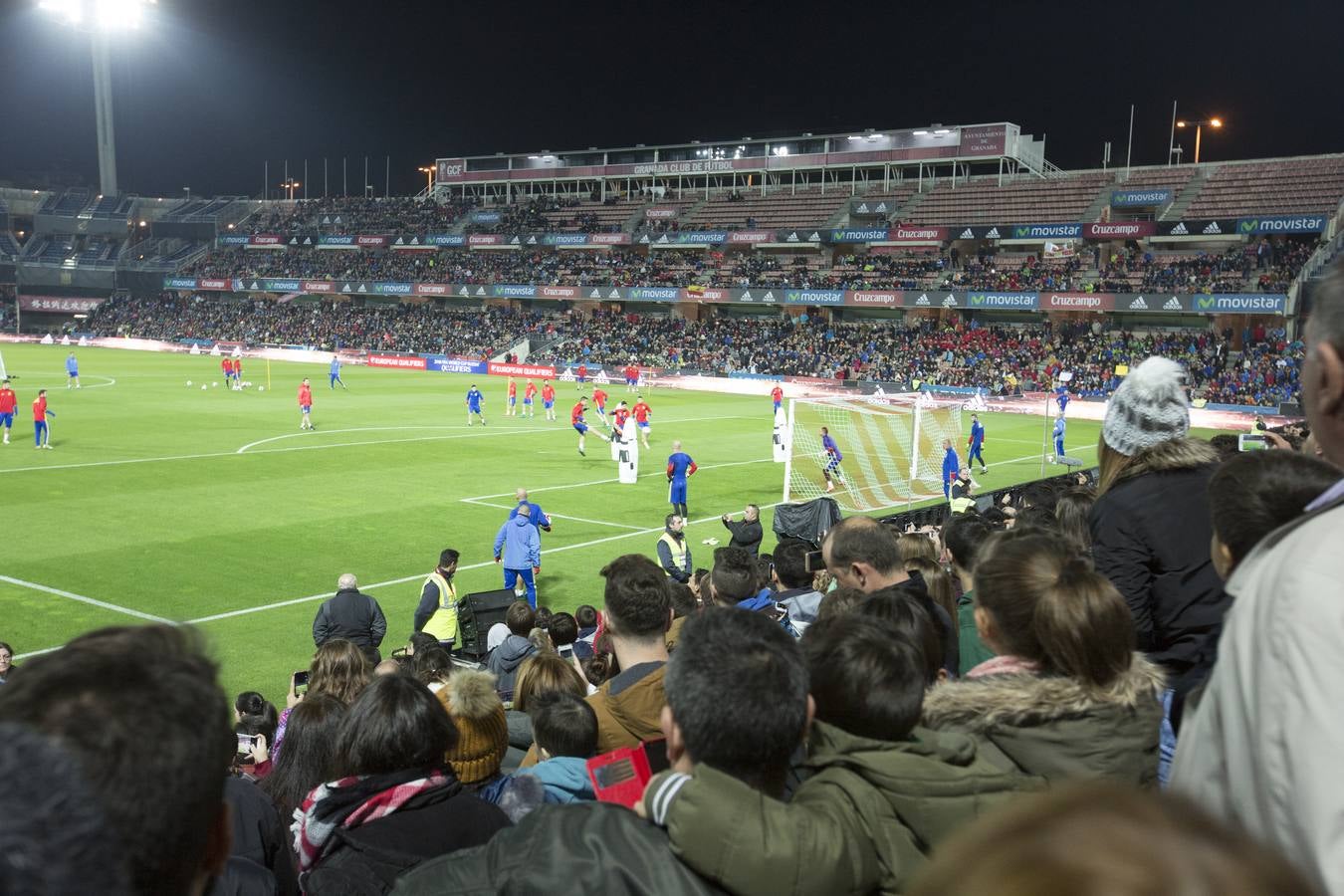 Ambiente de partido para un entrenamiento de &#039;La Roja&#039;