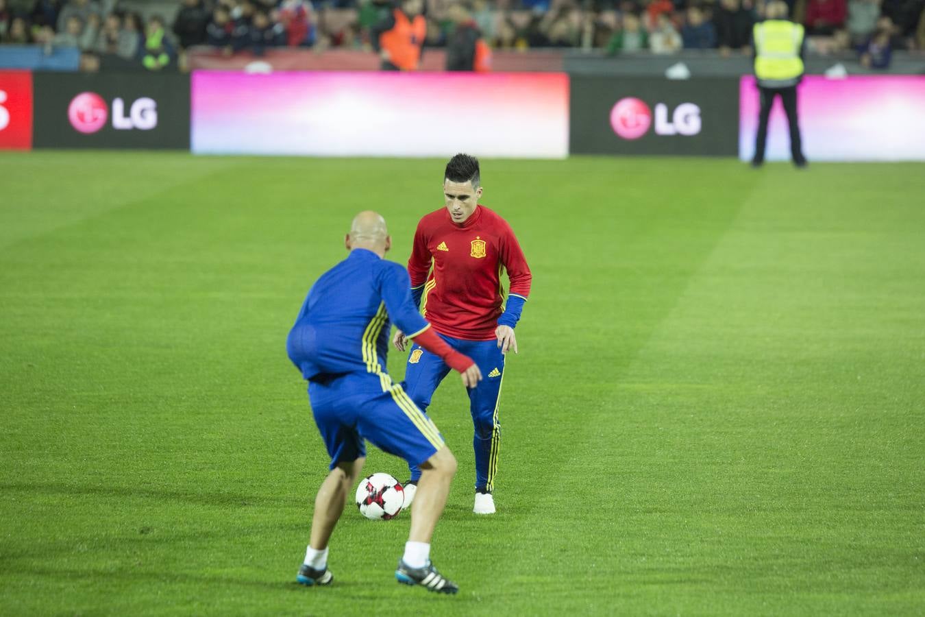 Ambiente de partido para un entrenamiento de &#039;La Roja&#039;