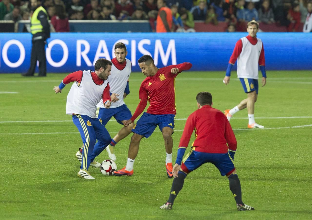 Ambiente de partido para un entrenamiento de &#039;La Roja&#039;
