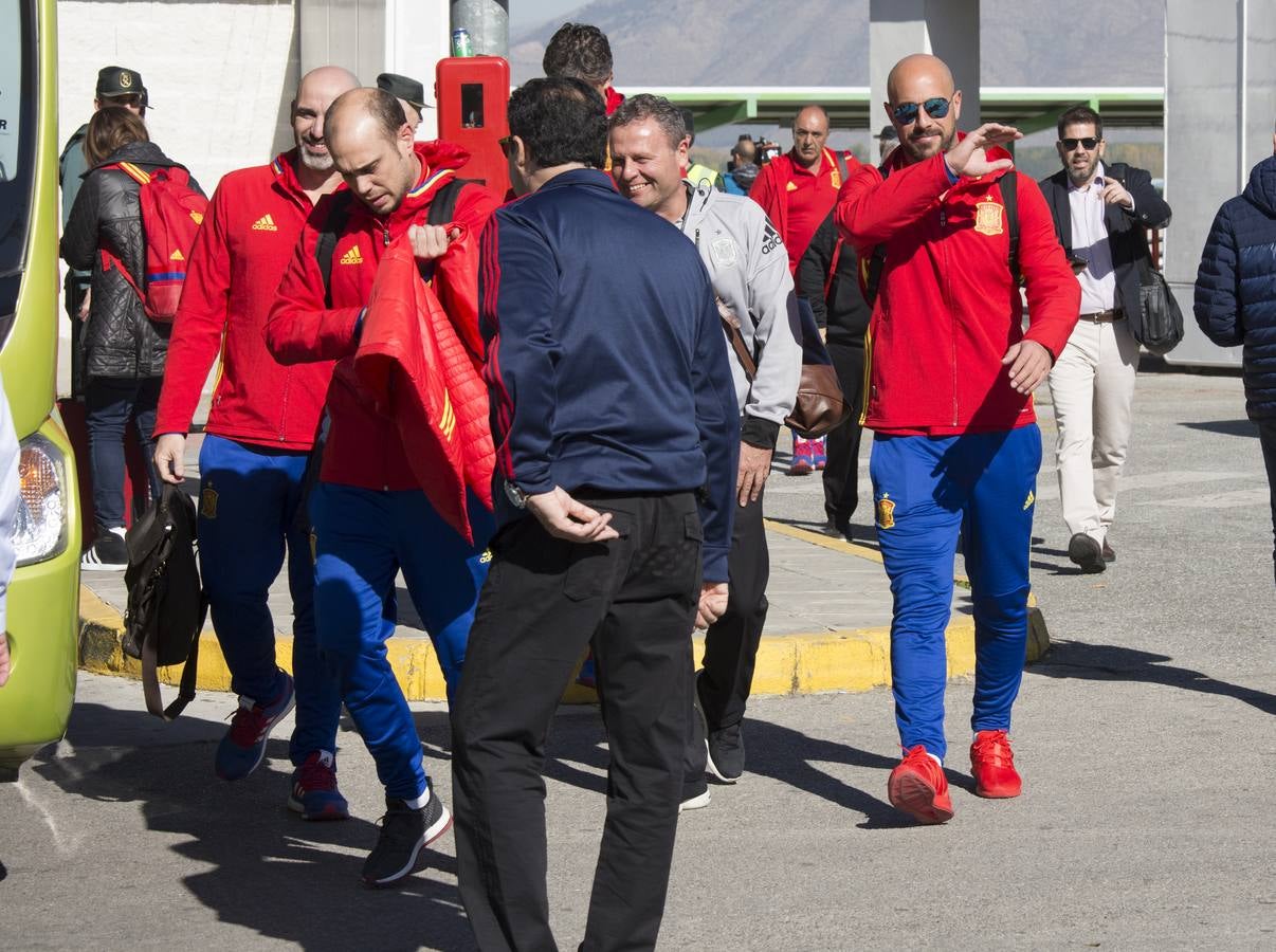 La selección española aterriza en Granada
