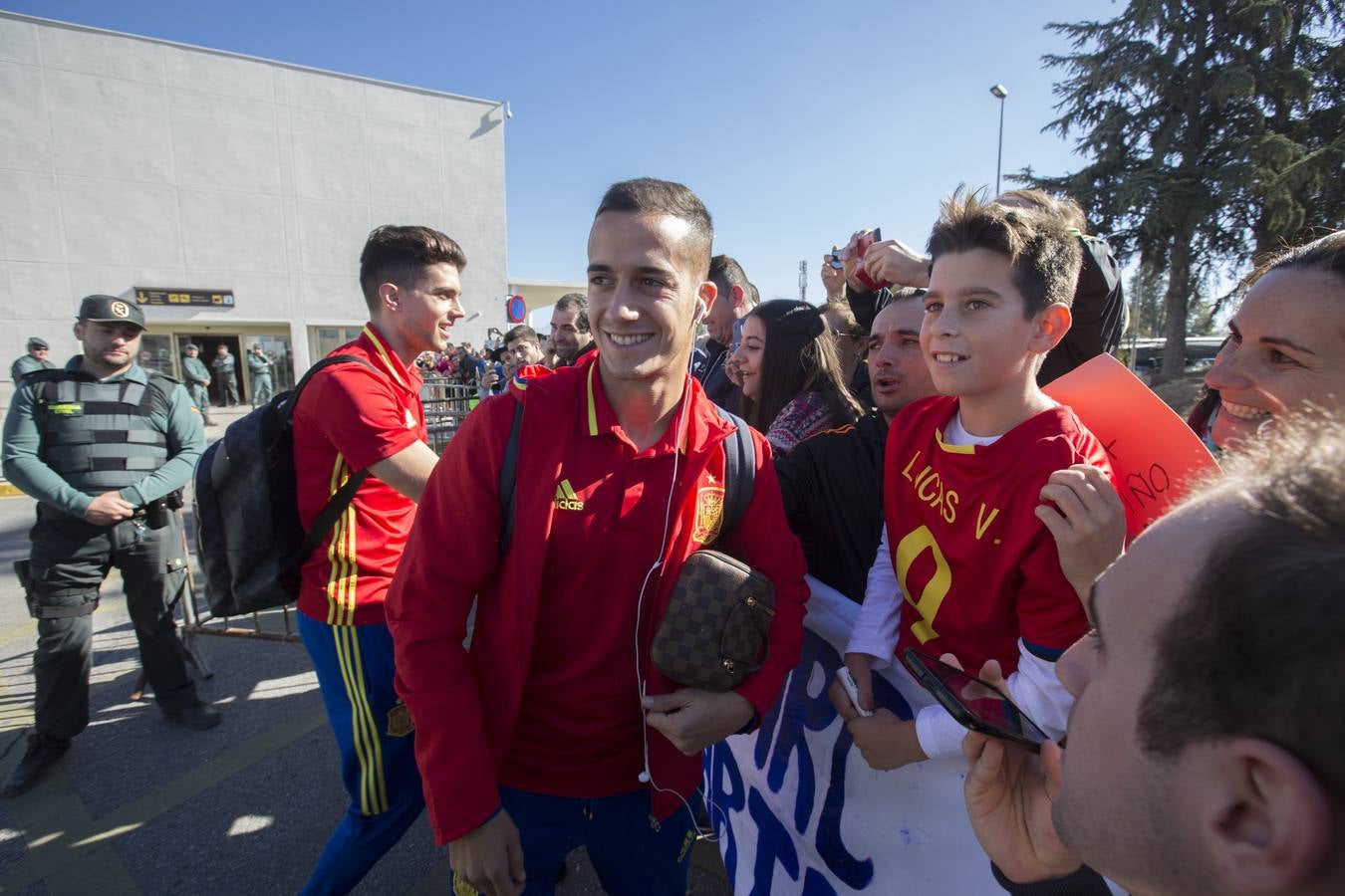 La selección española aterriza en Granada