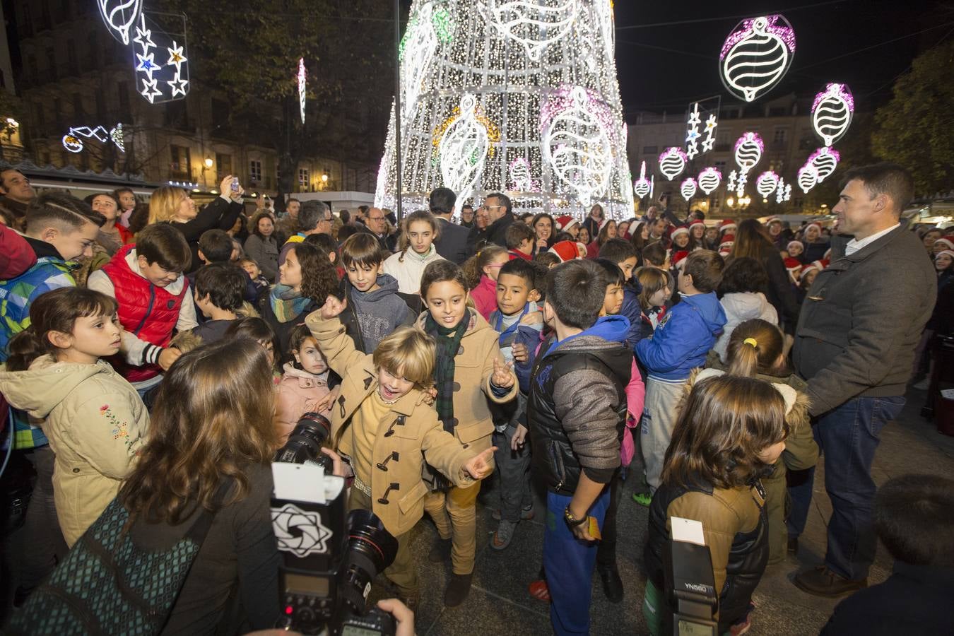 1,5 millones de &#039;leds&#039; iluminan la Navidad de Granada