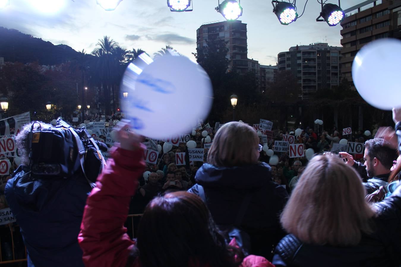 Unas 2.000 personas protestan en Jaén contra el «caos sanitario»
