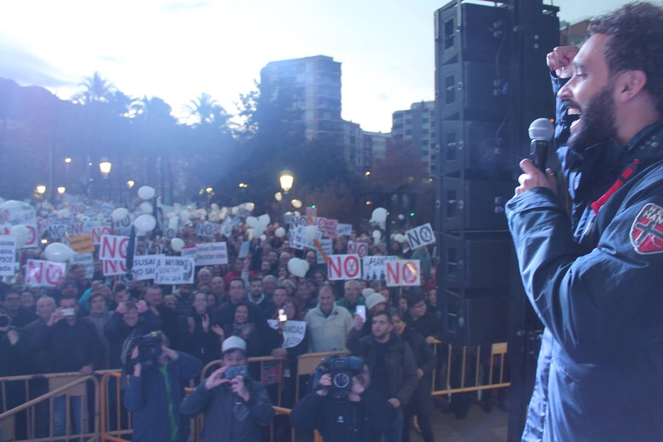 Unas 2.000 personas protestan en Jaén contra el «caos sanitario»