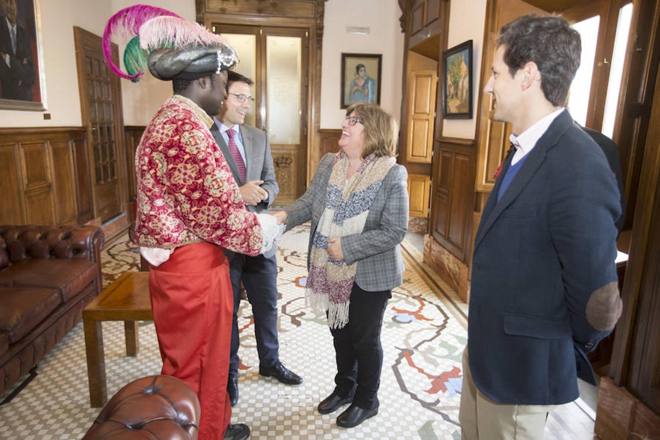 El Cartero Real ya recibe a los niños por Navidad