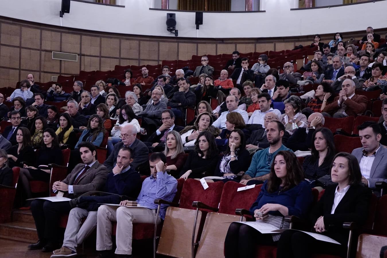 La UGR premia a los autores de las 44 mejores tesis doctorales