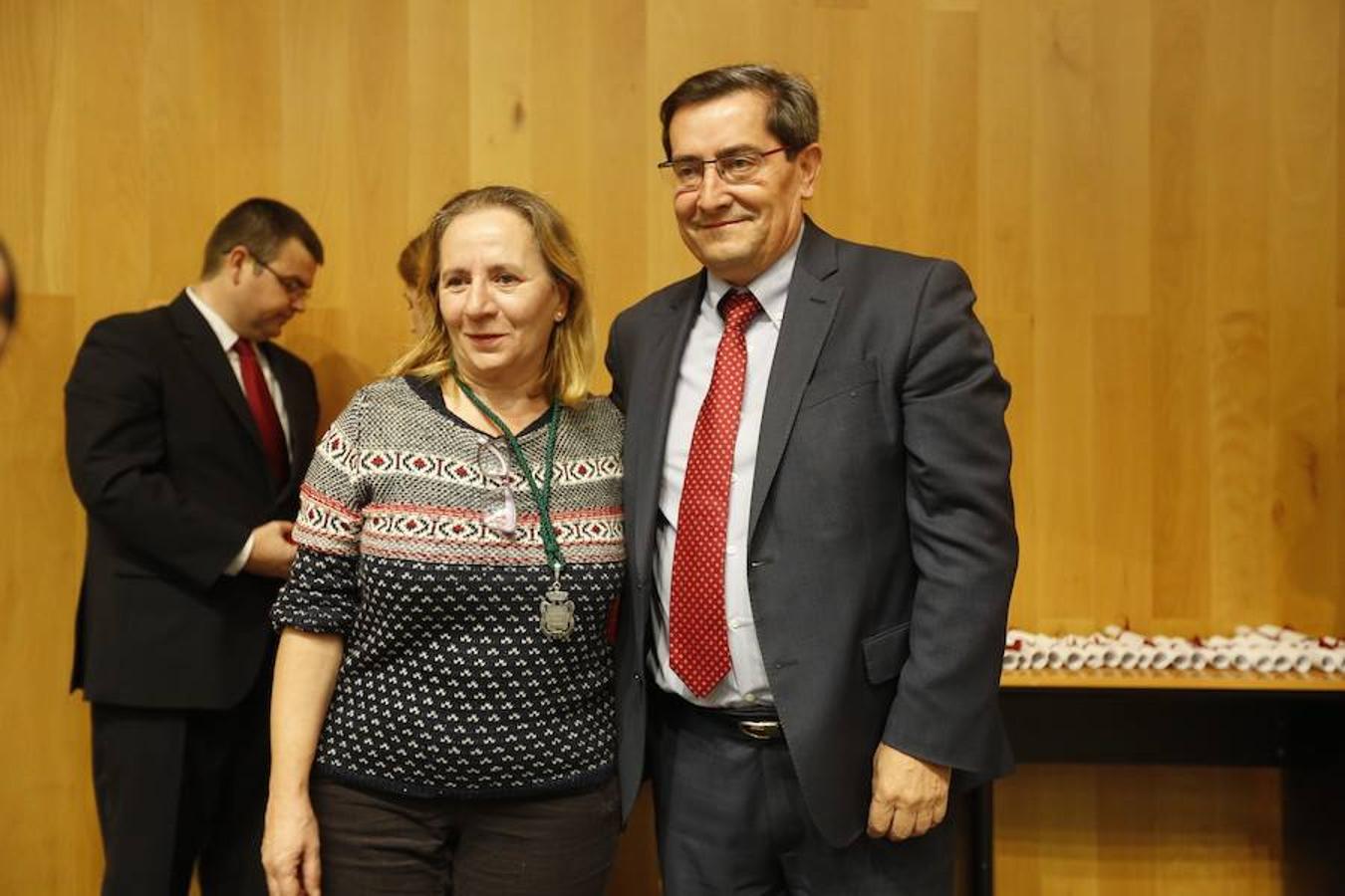 Medallas por un cuarto de siglo trabajando en Diputación