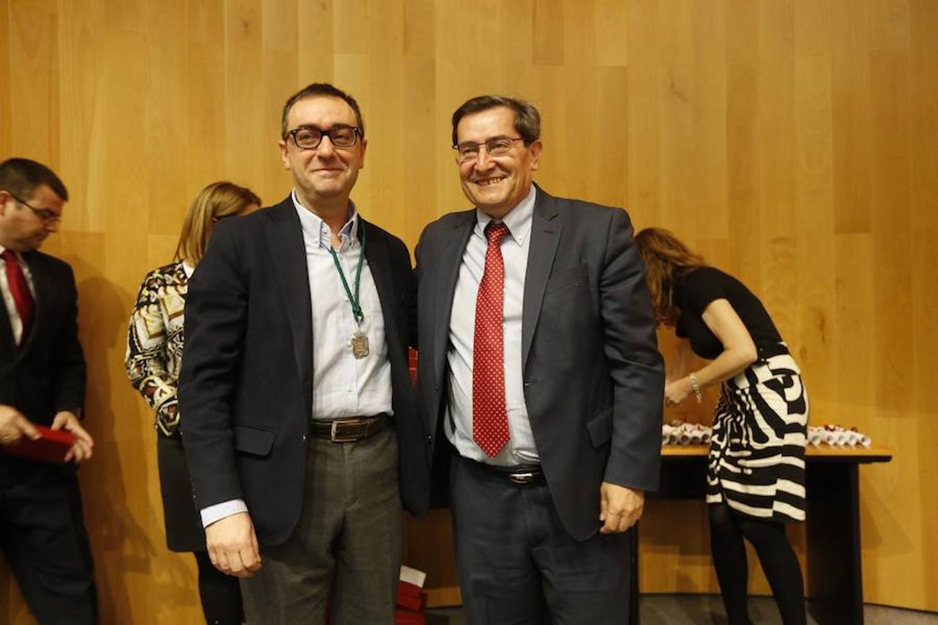 Medallas por un cuarto de siglo trabajando en Diputación