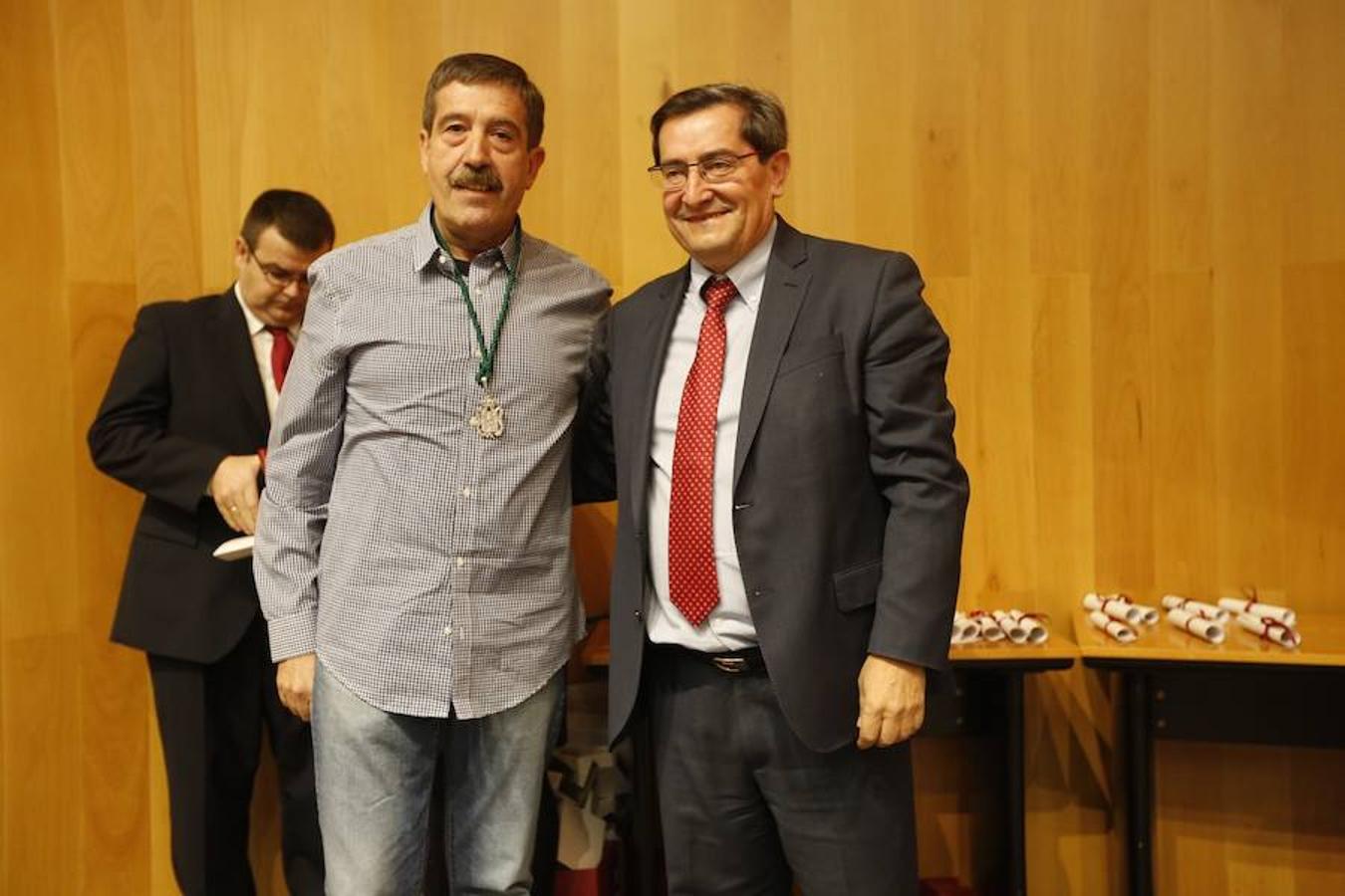 Medallas por un cuarto de siglo trabajando en Diputación