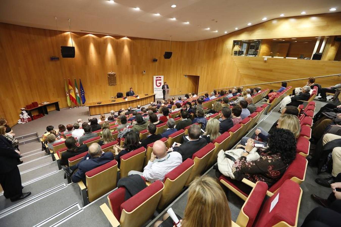 Medallas por un cuarto de siglo trabajando en Diputación