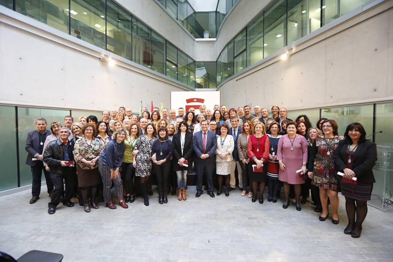 Medallas por un cuarto de siglo trabajando en Diputación