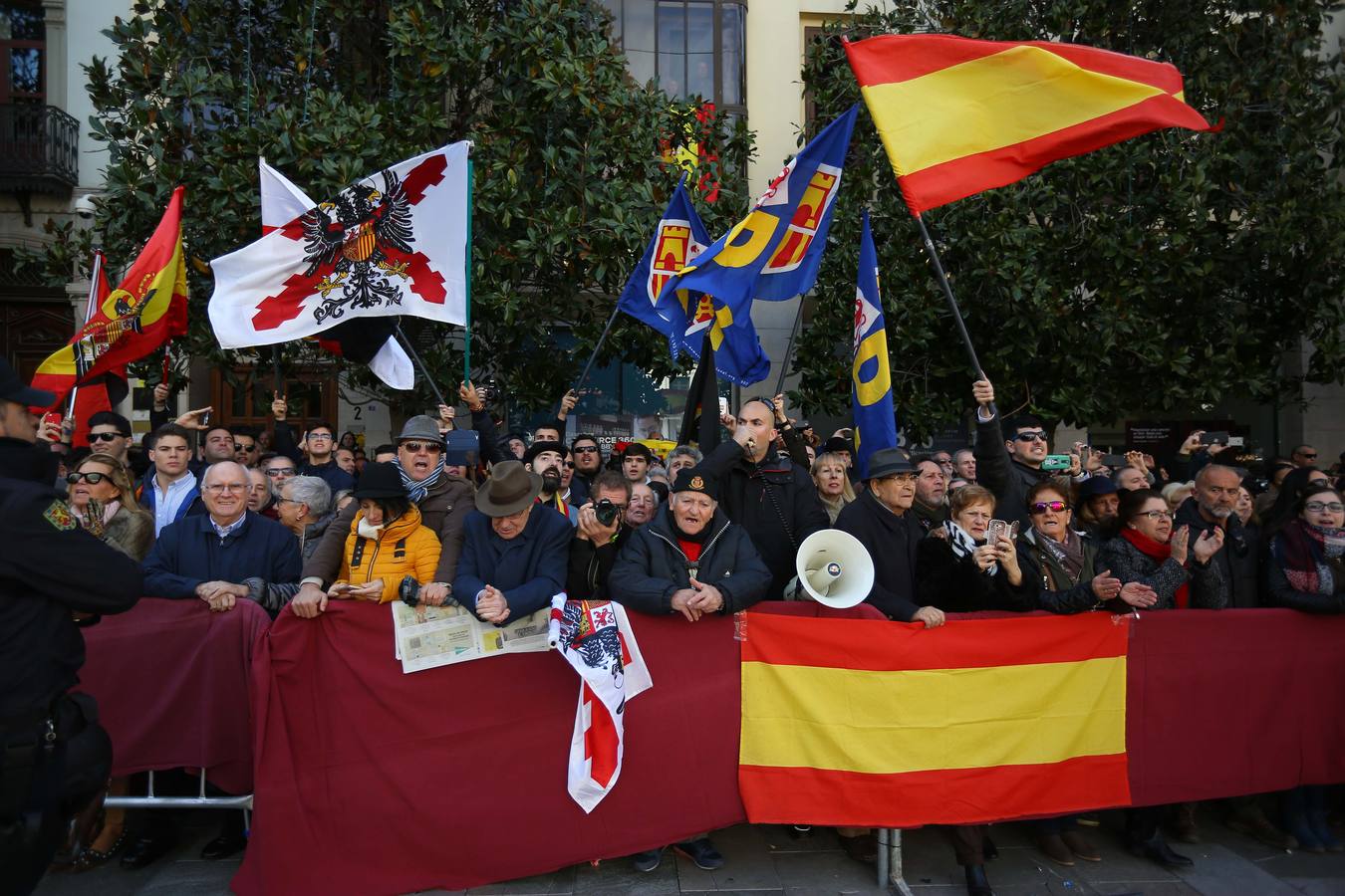 Granada celebra 525 aniversario de La Toma con un cruce de gritos sin incidentes
